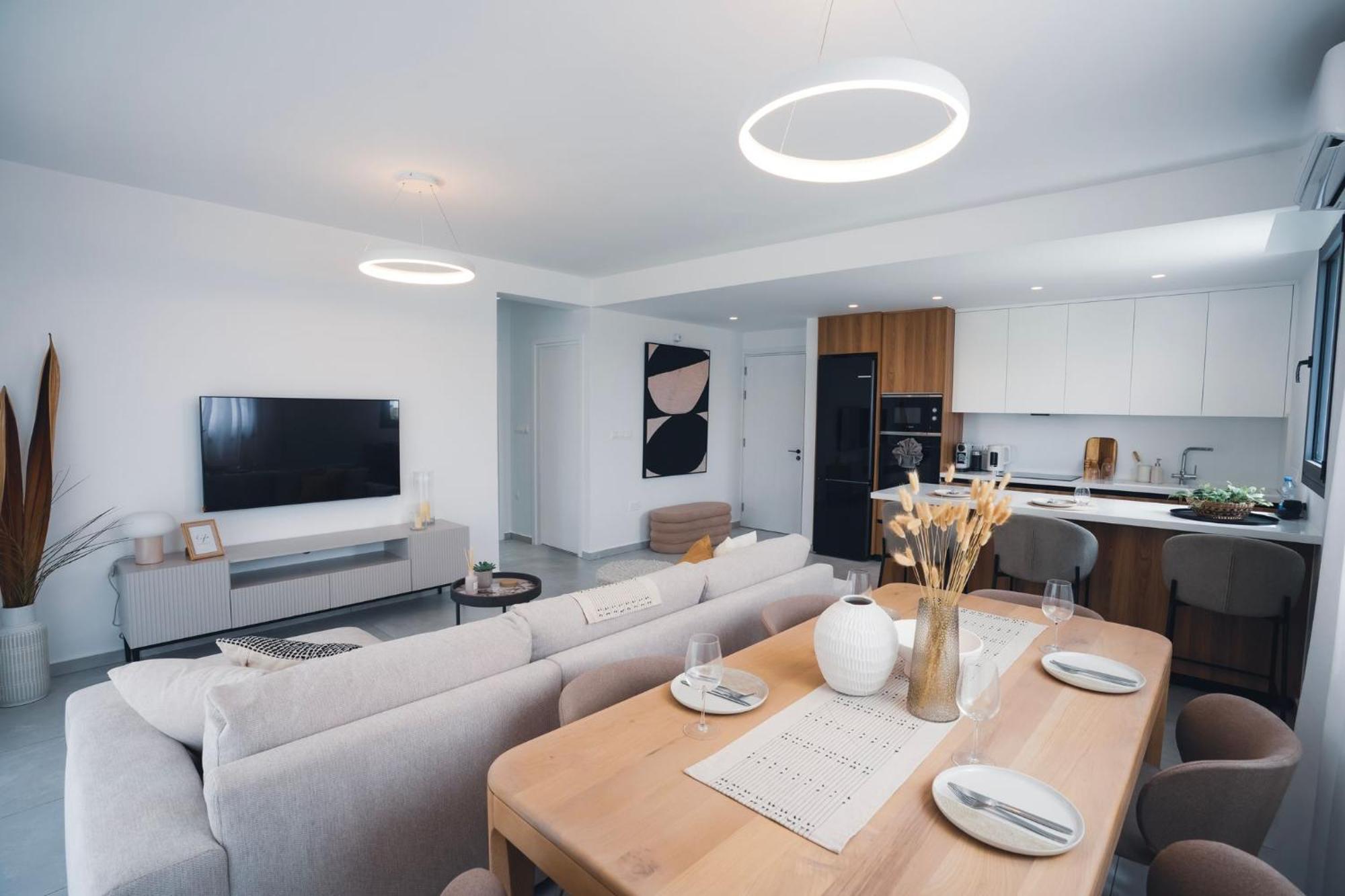 Mira Paphos - 2Bdr Apt With Private Terrace Apartment *